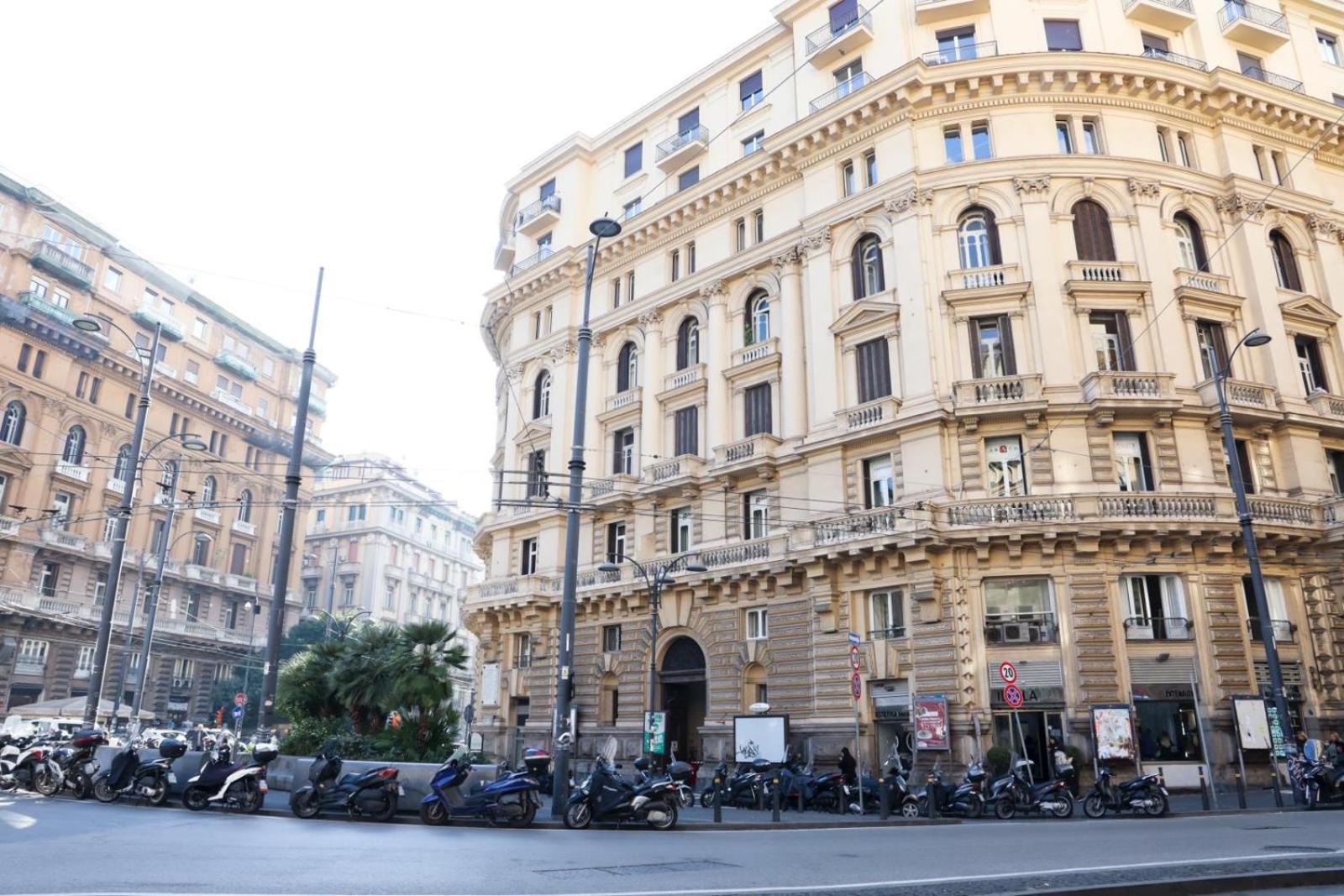 Hotel Da Francesco Napoli Esterno foto